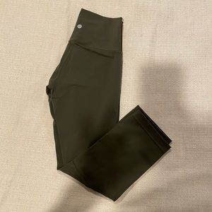 Lululemon Wunder Under 21” crop